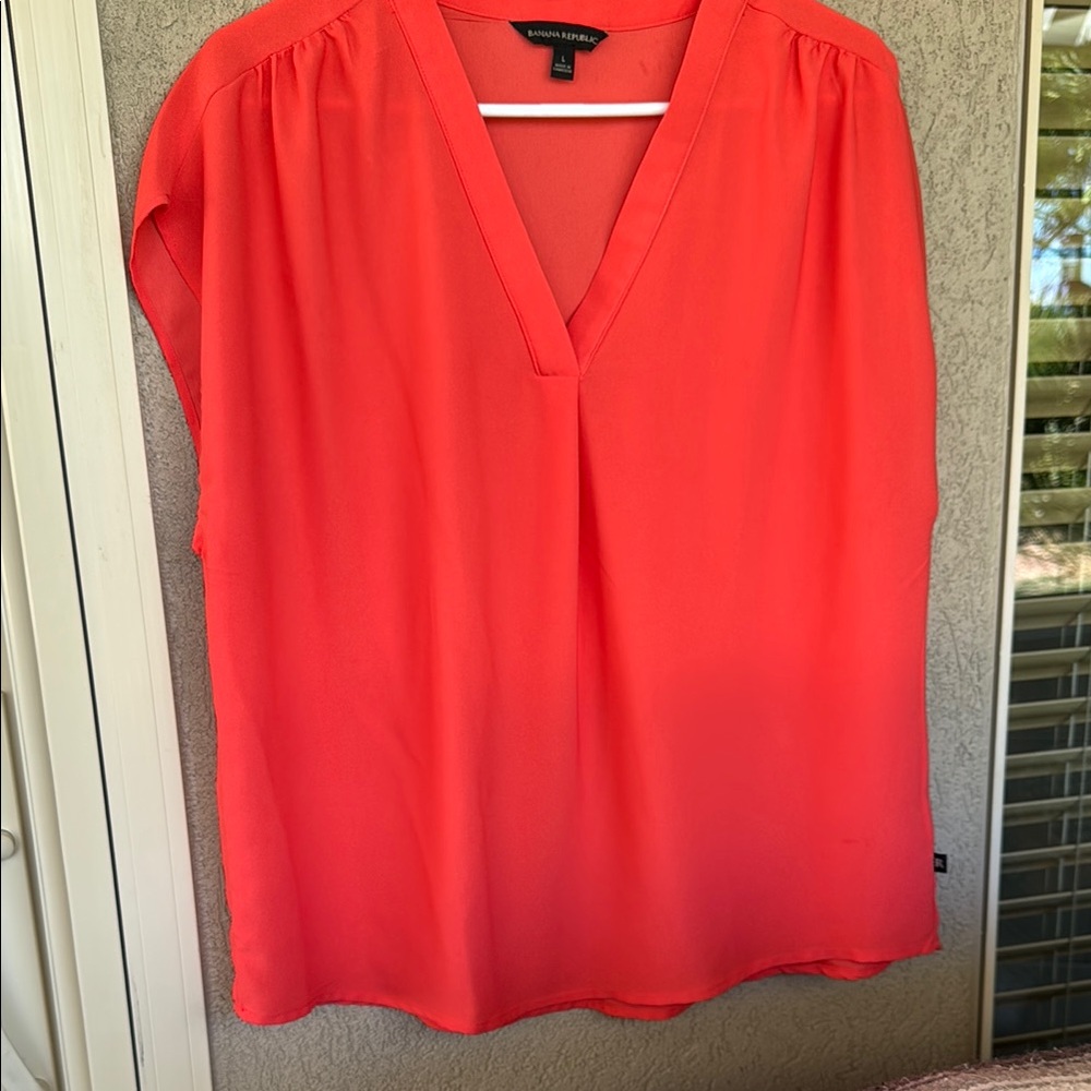 Banana Republic Women's Bright Coral V-Neck Blouse
